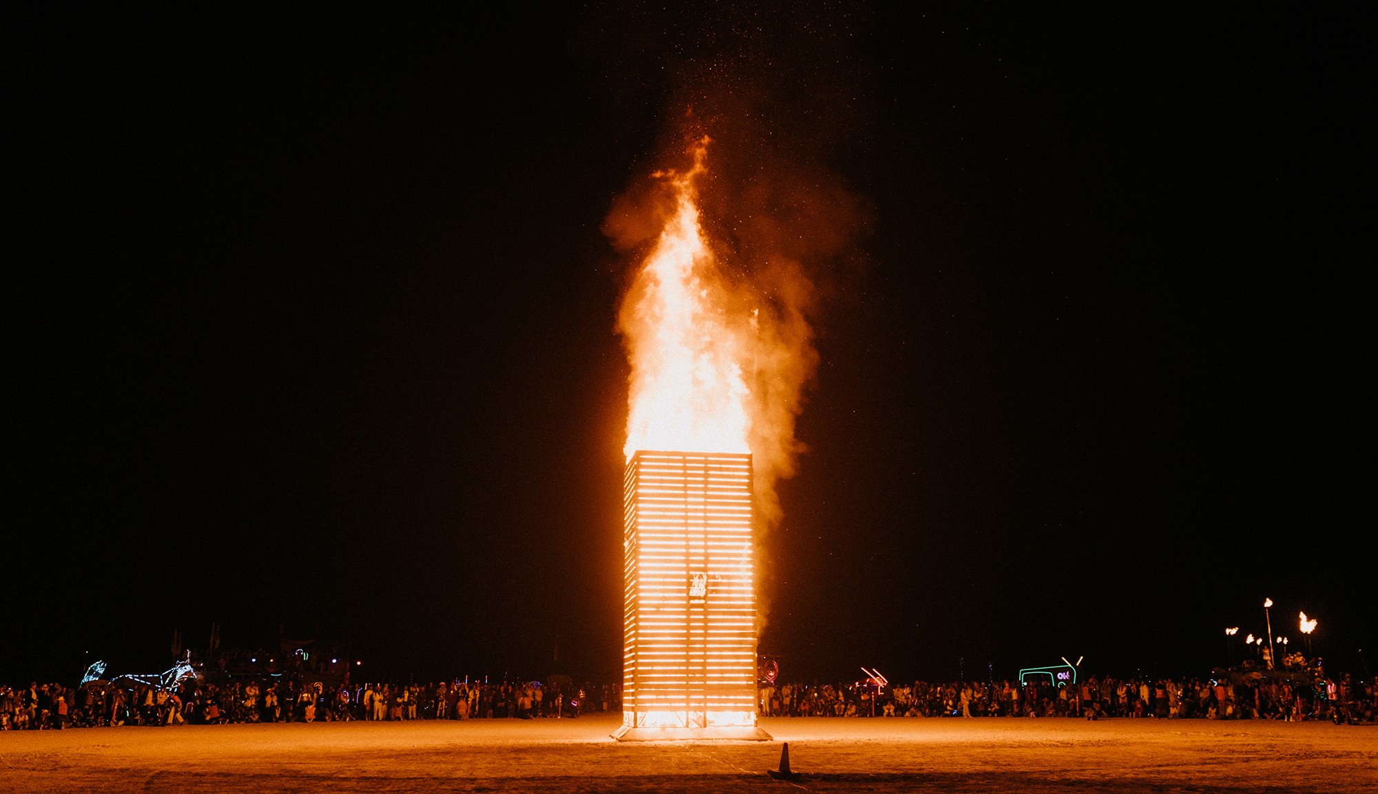 Phoenix. 2023, sculpture.  Metal. 8 x 3 x 3m