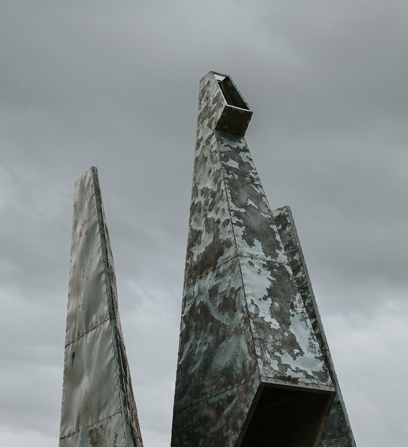 Phoenix. 2023, sculpture.  Metal. 8 x 3 x 3m