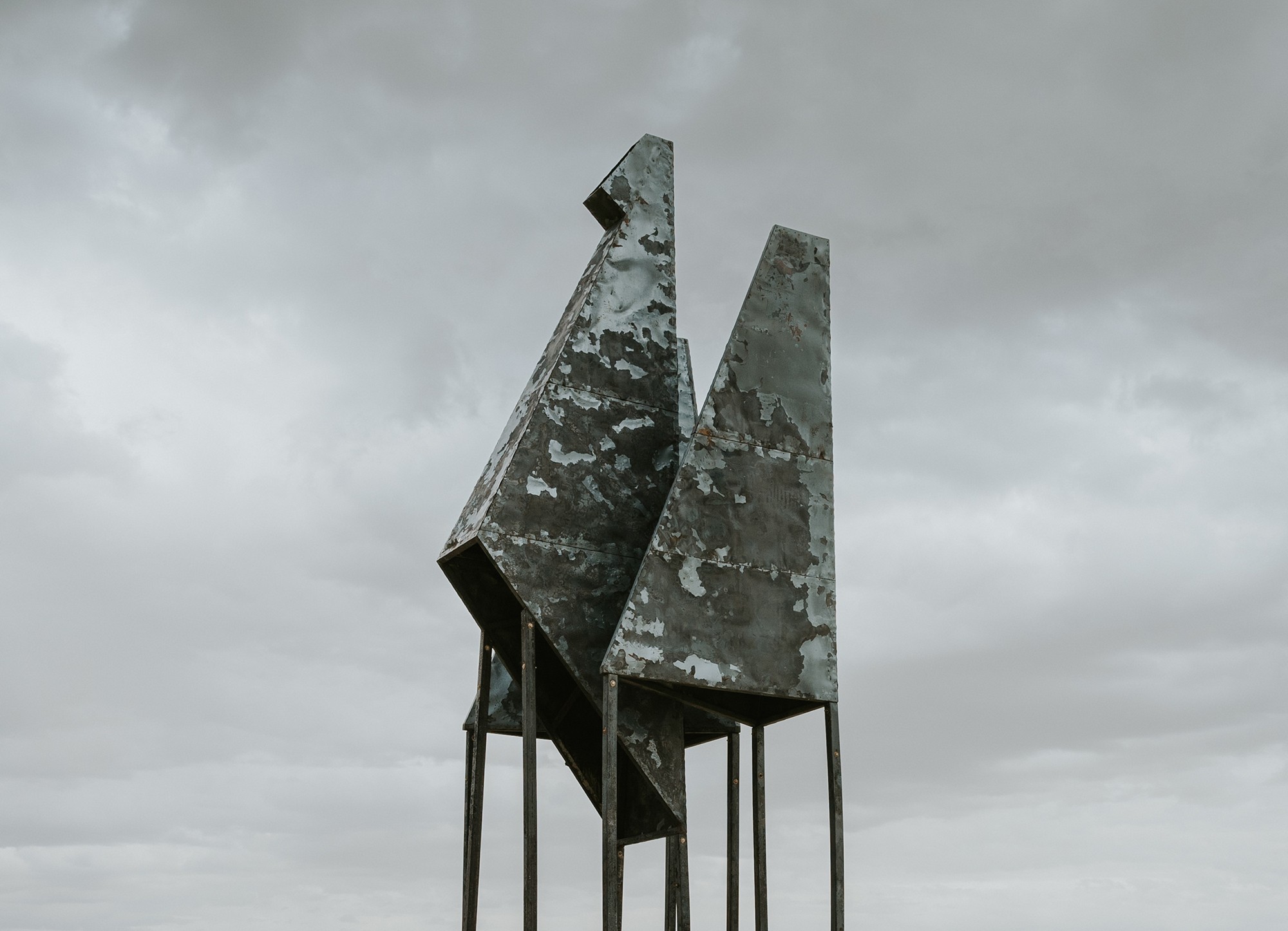 Phoenix. 2023, sculpture.  Metal. 8 x 3 x 3m