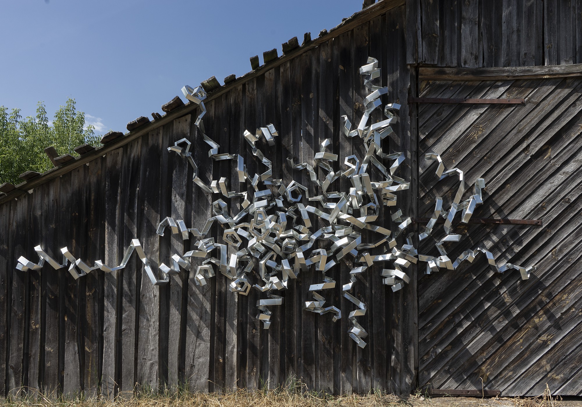 Parasite. 2017, Installation. Metal stands for drywall. Dimensions variable